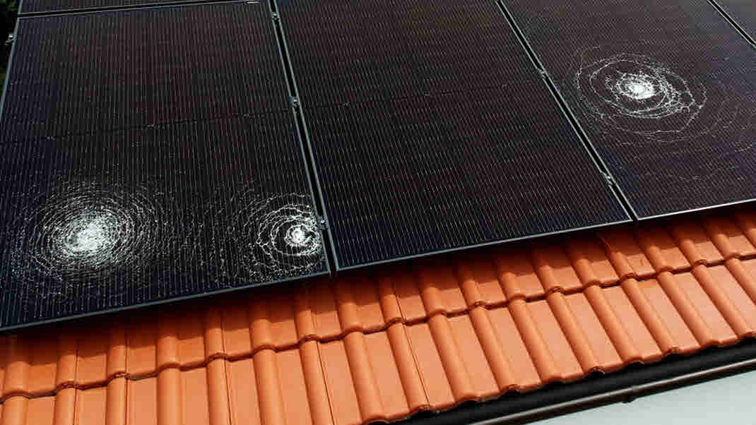 Solar panel maintenance - this install needs a solar panel repaired in Edinburgh.
