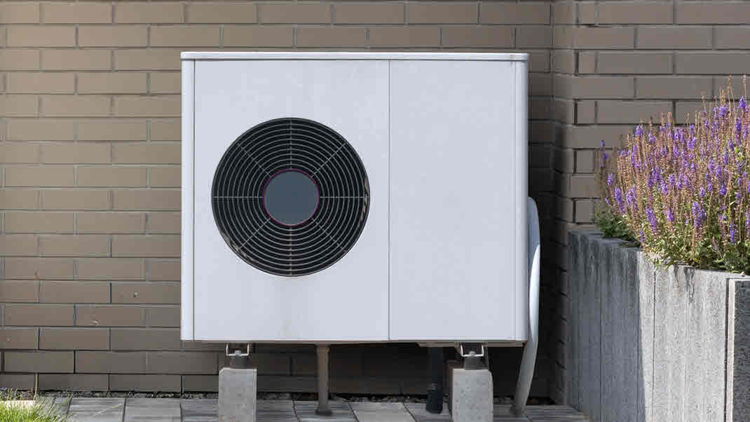 Looking for an Air Source Heat Pump installation in Edinburgh?
